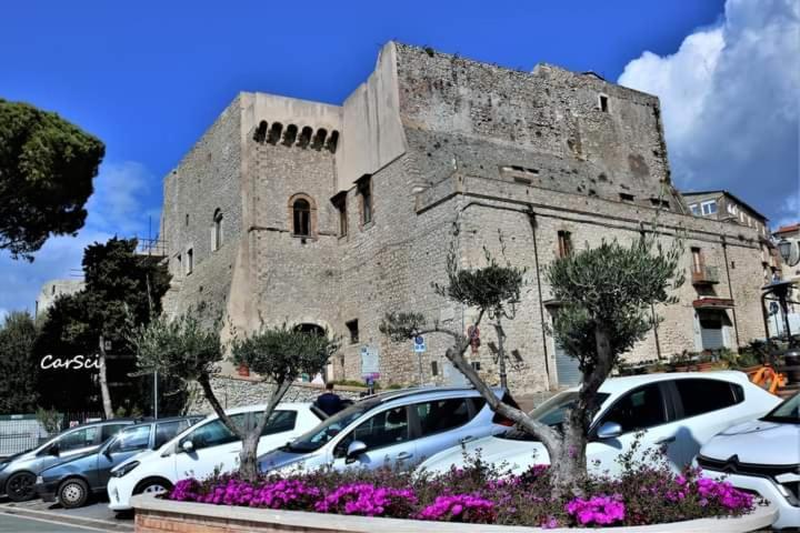 Rossyiva Hotel Minturno Bagian luar foto